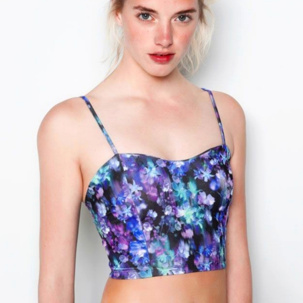 Pull & Bear Floral crop top